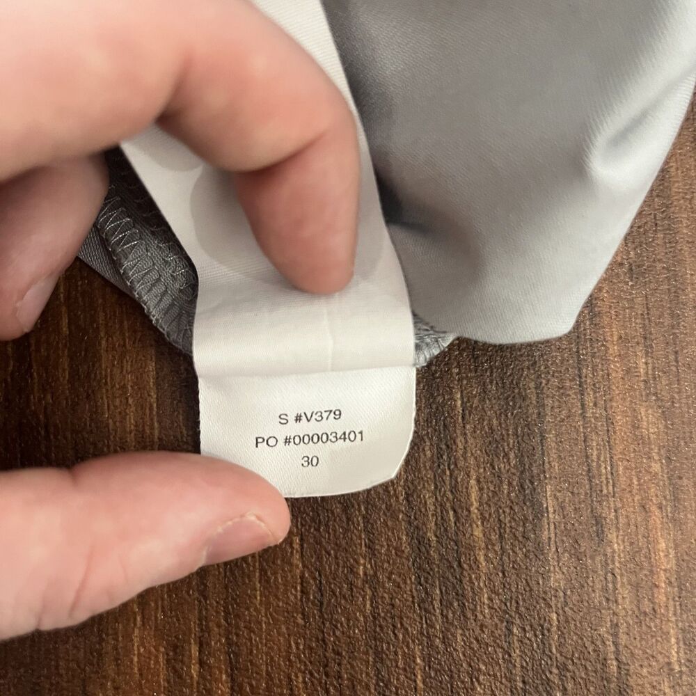 Vuori Meta V379 Gray Performance Chino Golf 8” Shorts Mens 30 - Picture 3 of 6